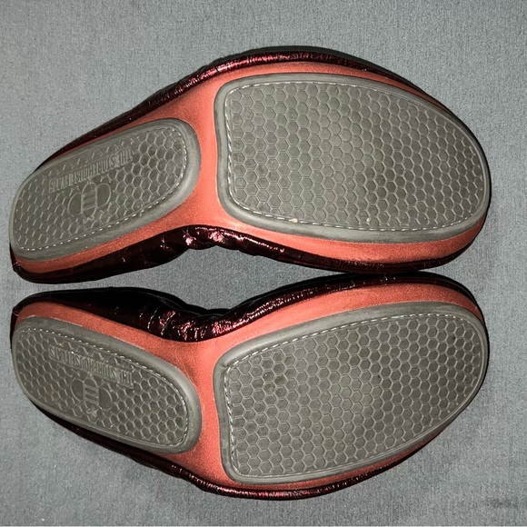 Storehouse Flats - Red Foil - Picture 2 of 4